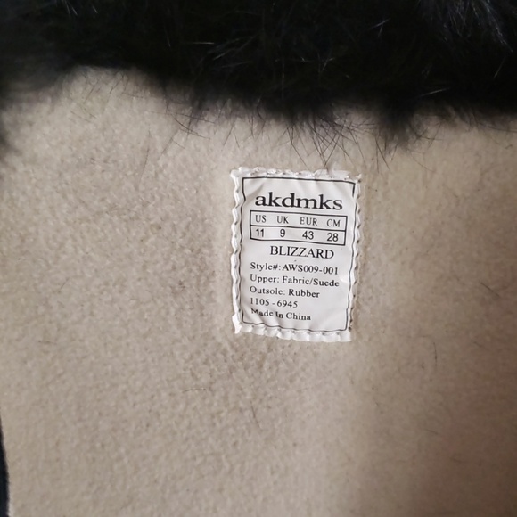 Akdmks fur lined, wedge snow boots - Picture 3 of 3